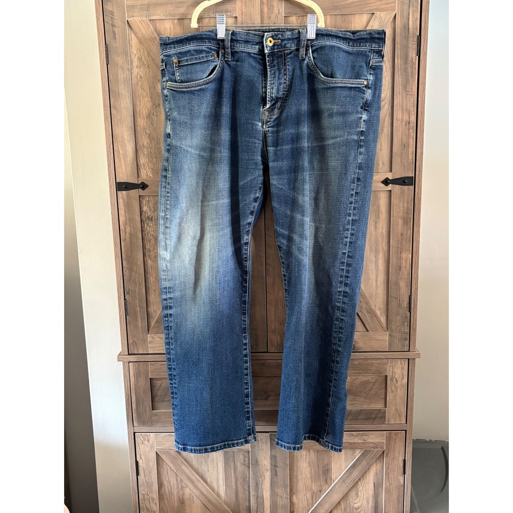 Jos. A. Bank Reserve Mens Traditional Fit Jeans 38x29 Medium Wash Blue Denim
